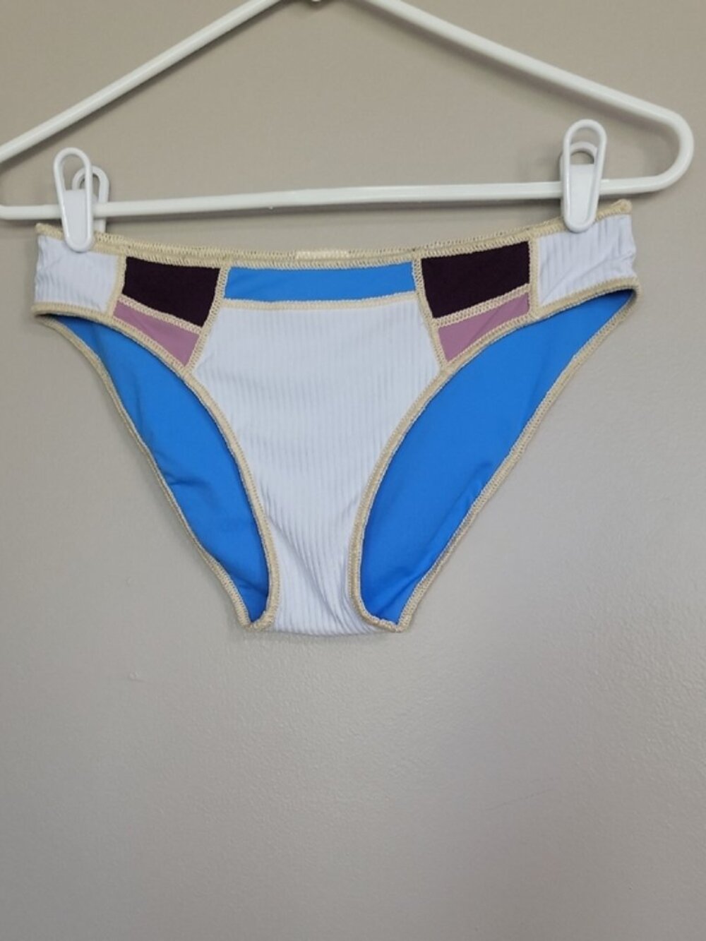 BECCA White, Blue Plum Pink Bikini Swimsuit Bottoms Size M